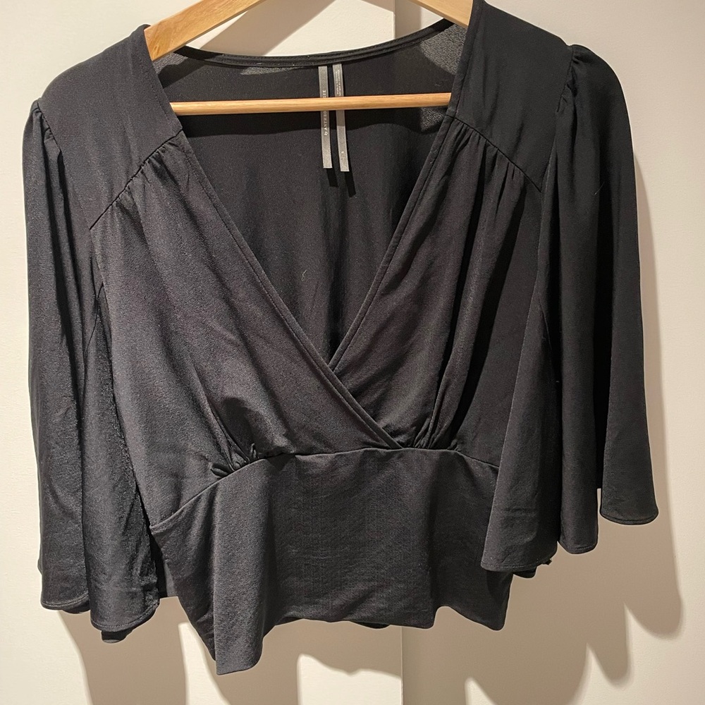 Anthropologie flowy sleeve t shirt - size small